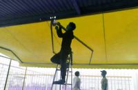 Số điện thoại thợ lắp mái hiên, mái xếp di động lượn sóng tại Hà Nội